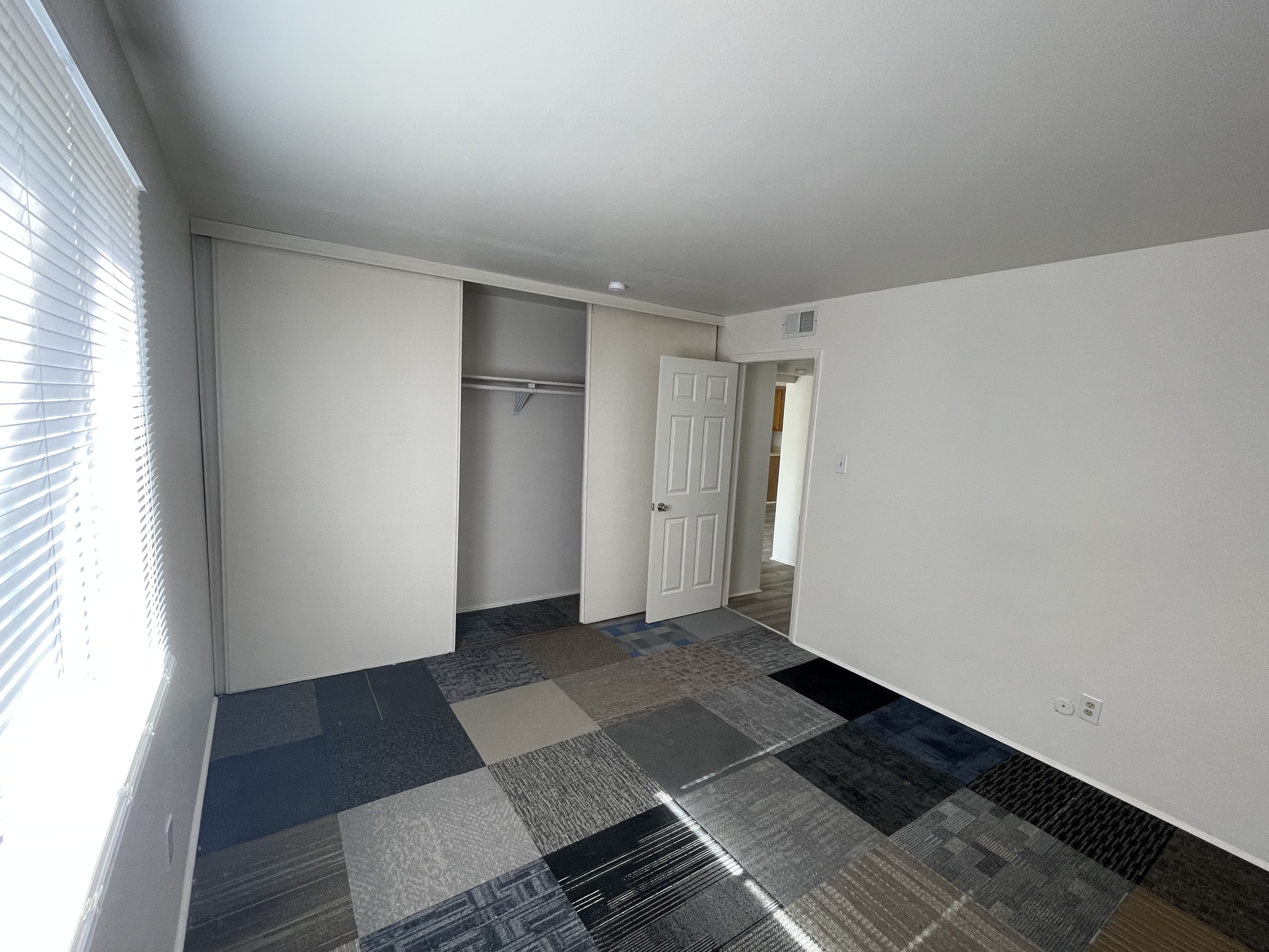 Exterior view at Park Pointe Apartments in St. Louis, MO 63136